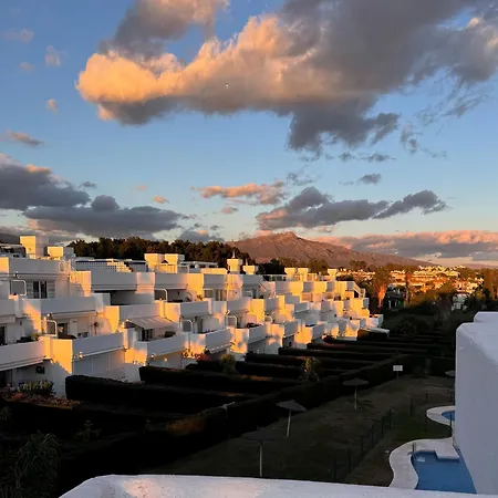 El Paraiso Penthouse 3 Terraces, Panoramic Views Estepona